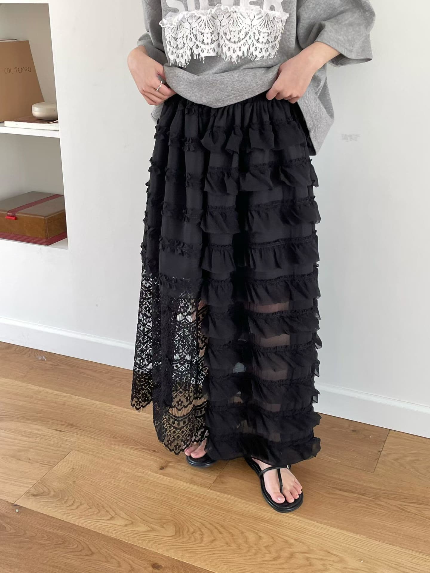 [VENTI] Triple Lace Skirt 3
