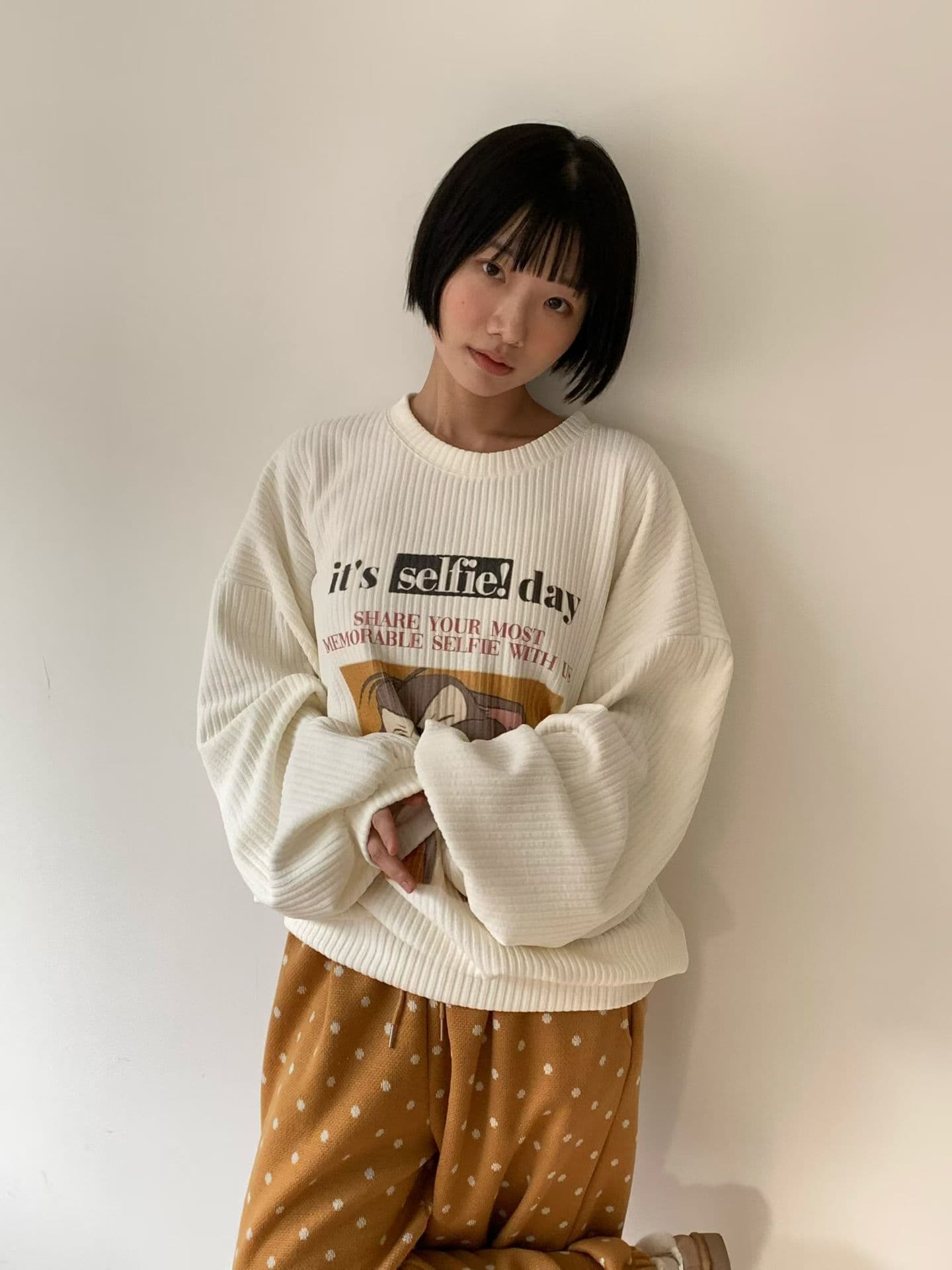 [VENTI] Selfie Sweatshirt 7