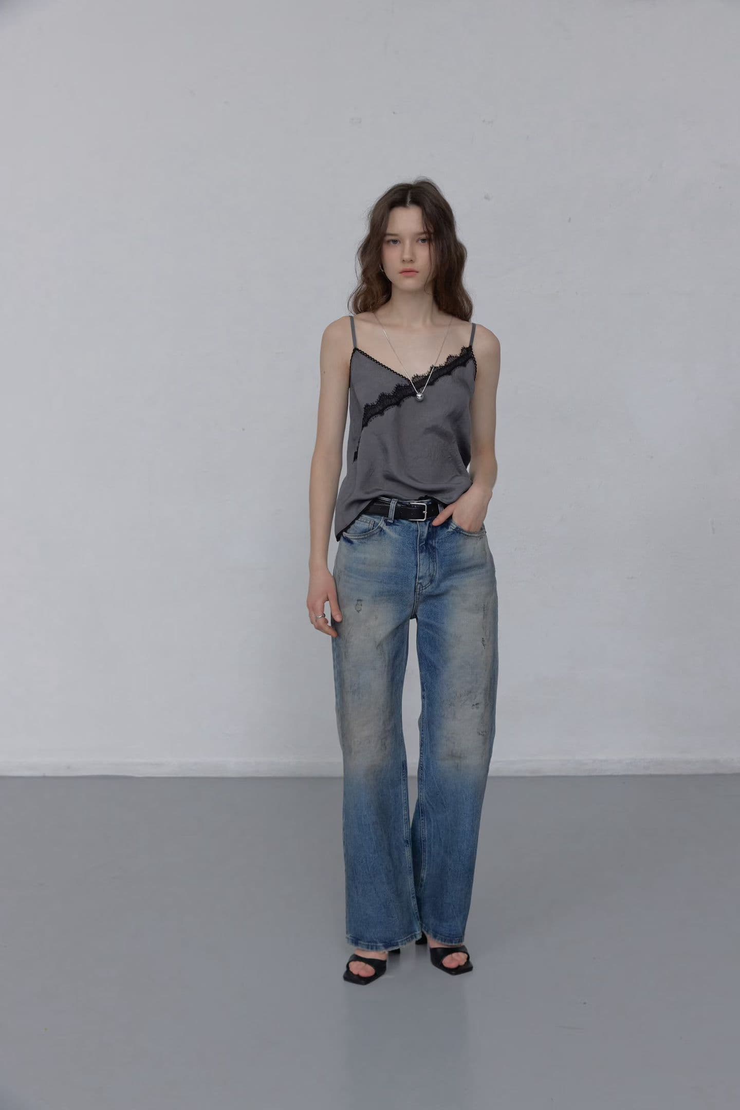 [FOUNDATION] Oil Washed Semi-Straight Denim Pants 5