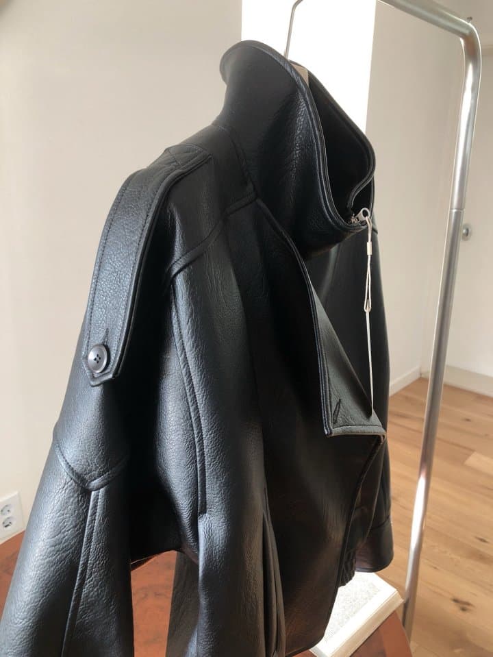 [LE BUTTER] High-Neck Vegan Leather Jumper 7