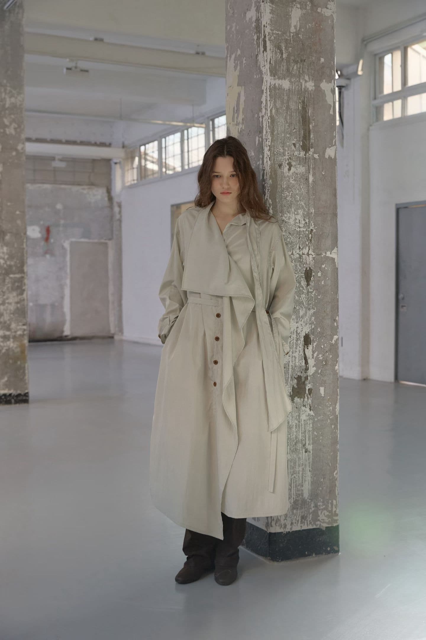 [FOUNDATION] Nailed Muffler Trench Dress 3
