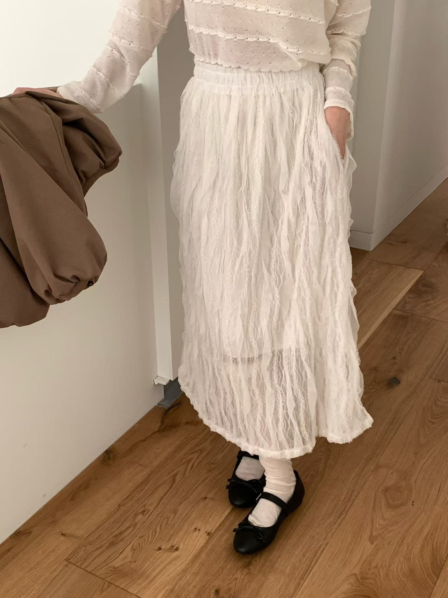 [VENTI] Wave Lace Skirt 5