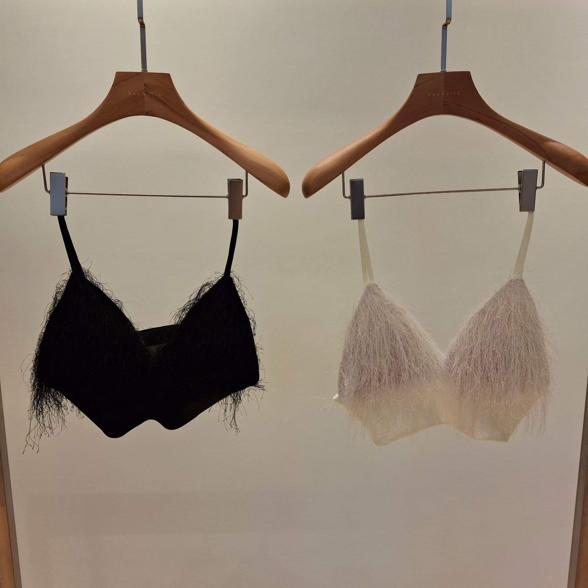 Ostrich Top 9