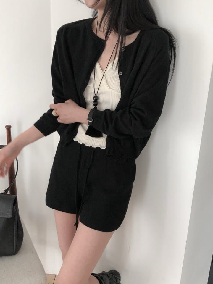 [LE BUTTER] Venue Cashmere Cardigan 3