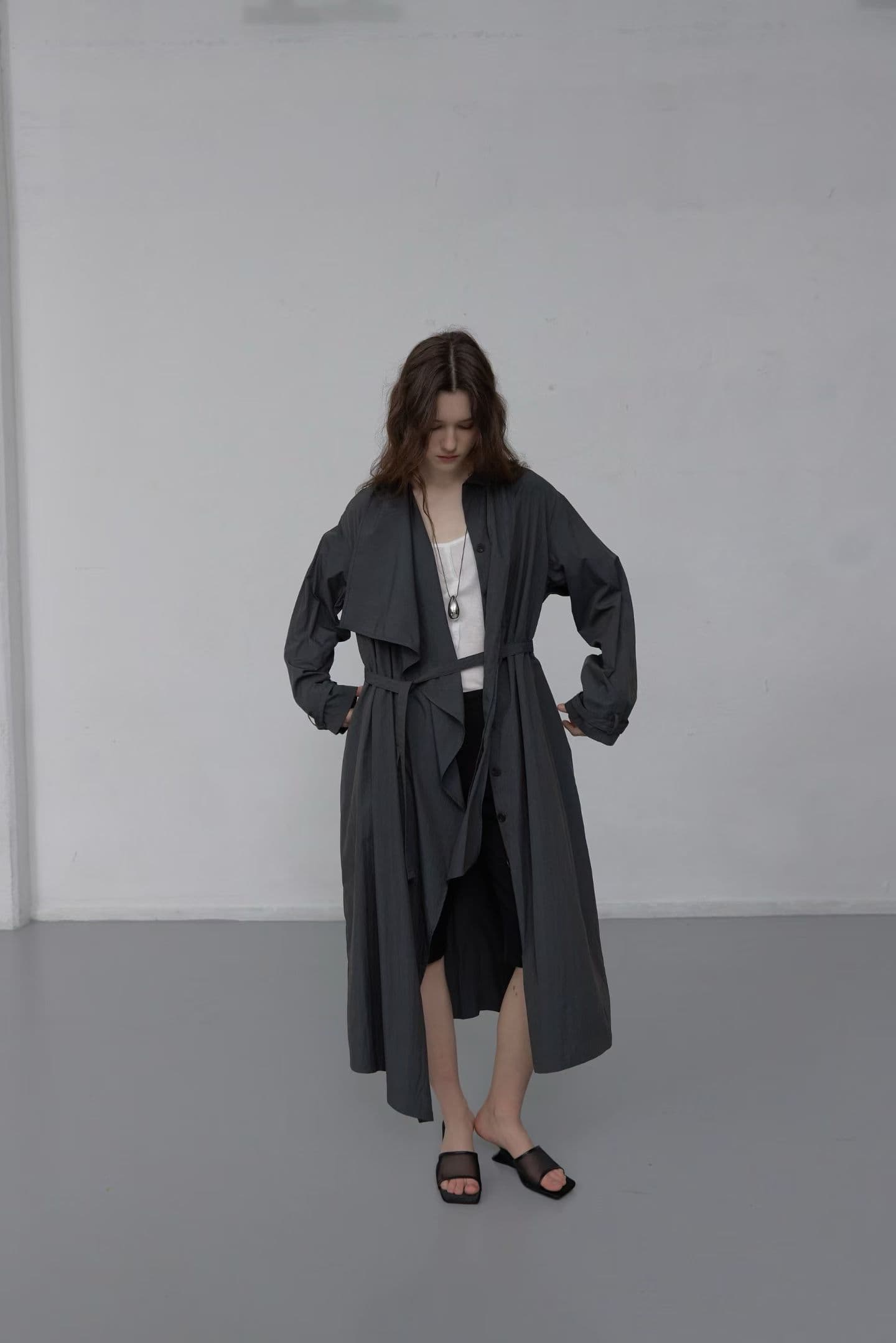 [FOUNDATION] Nailed Muffler Trench Dress 9