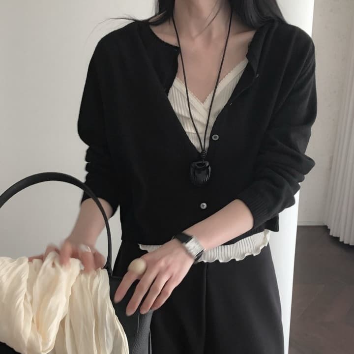 [LE BUTTER] Venue Cashmere Cardigan 1