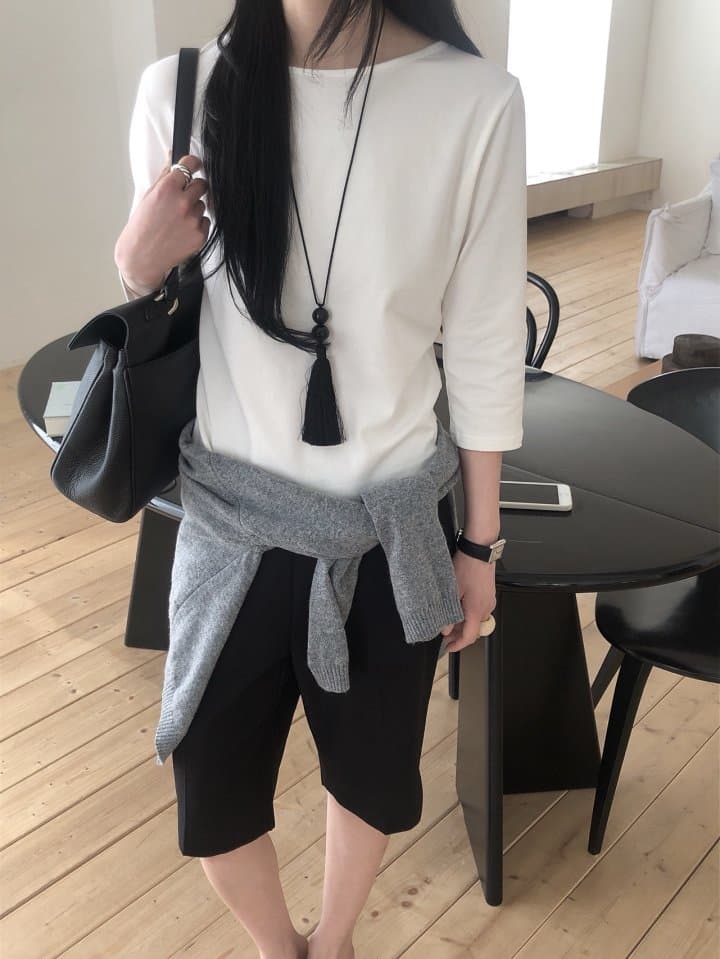 [LE BUTTER] Essential 3/4 Sleeve T-Shirt 8