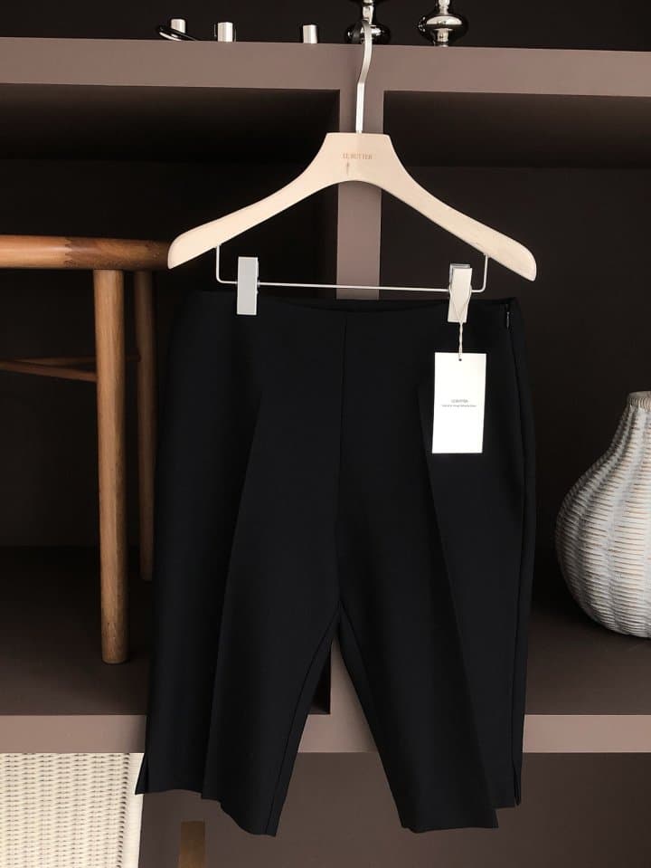 [LE BUTTER] Capri Slacks 2