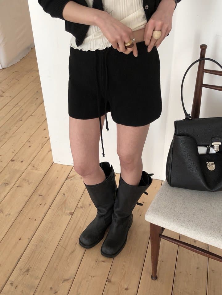 [LE BUTTER] Venue Knit Pants 3