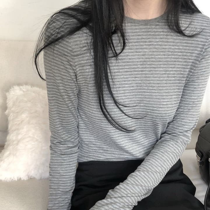 [LE BUTTER] Mono Striped T-Shirt 1