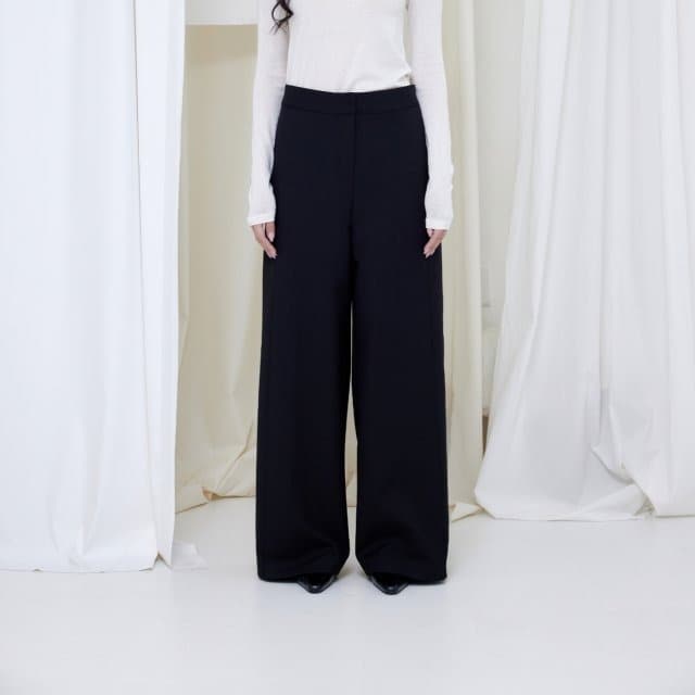 [LE:PPL] Flat Pants 1