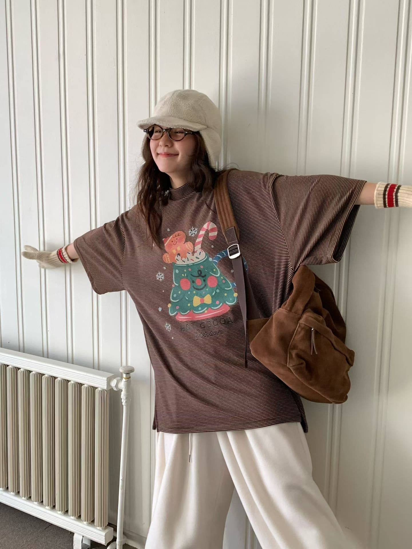 [VENTI] Cookie Man Mock Neck T-Shirt 5