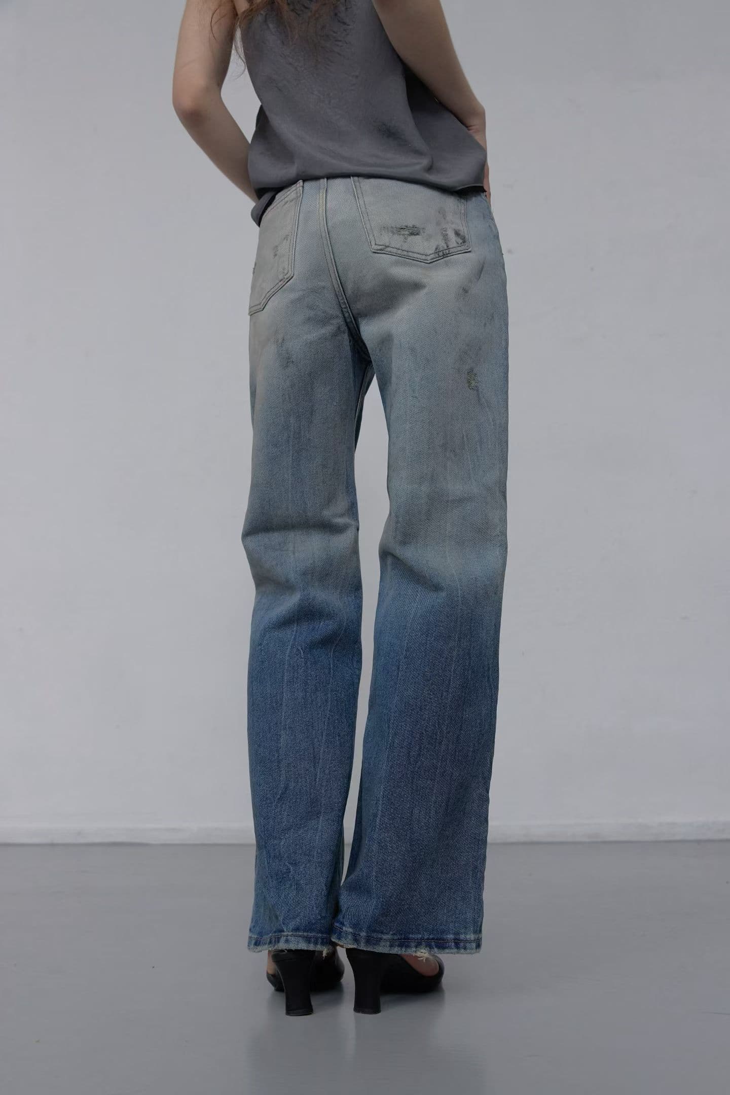 [FOUNDATION] Oil Washed Semi-Straight Denim Pants 2