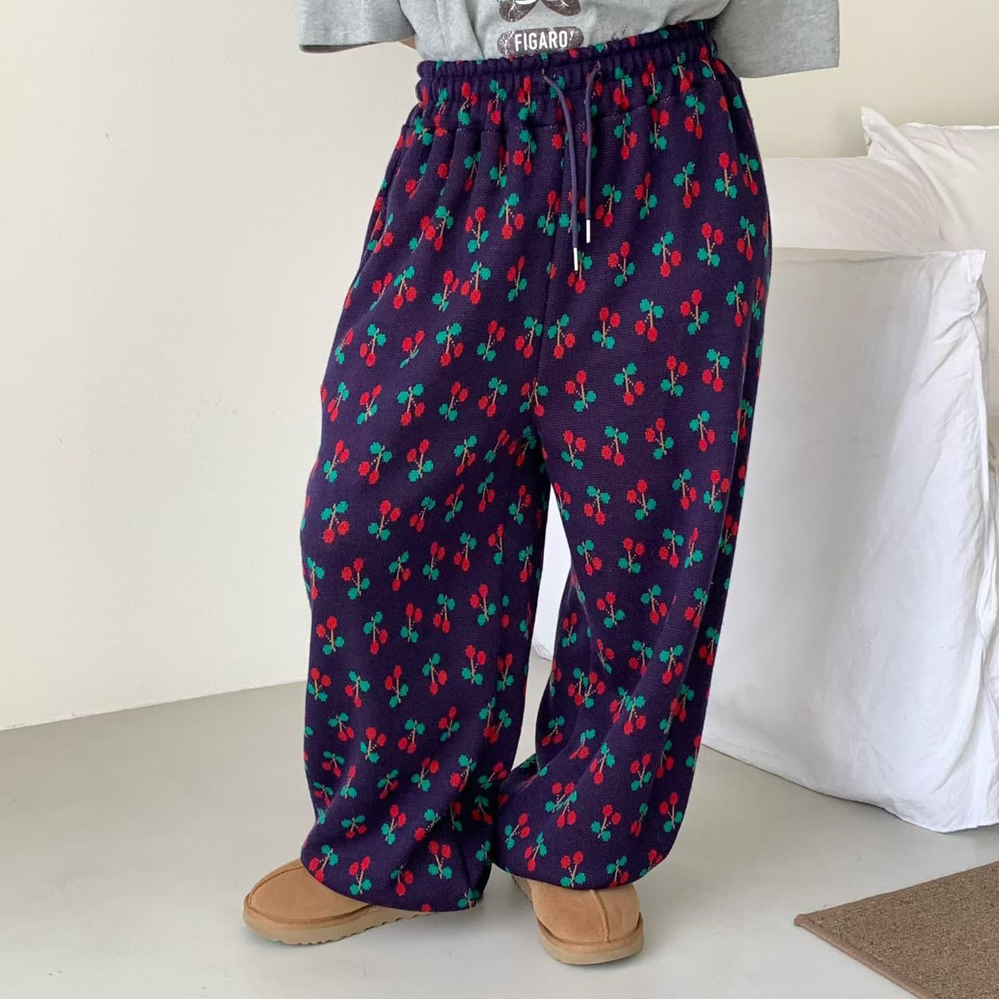 [VENTI] Ob Cherry Pants 1