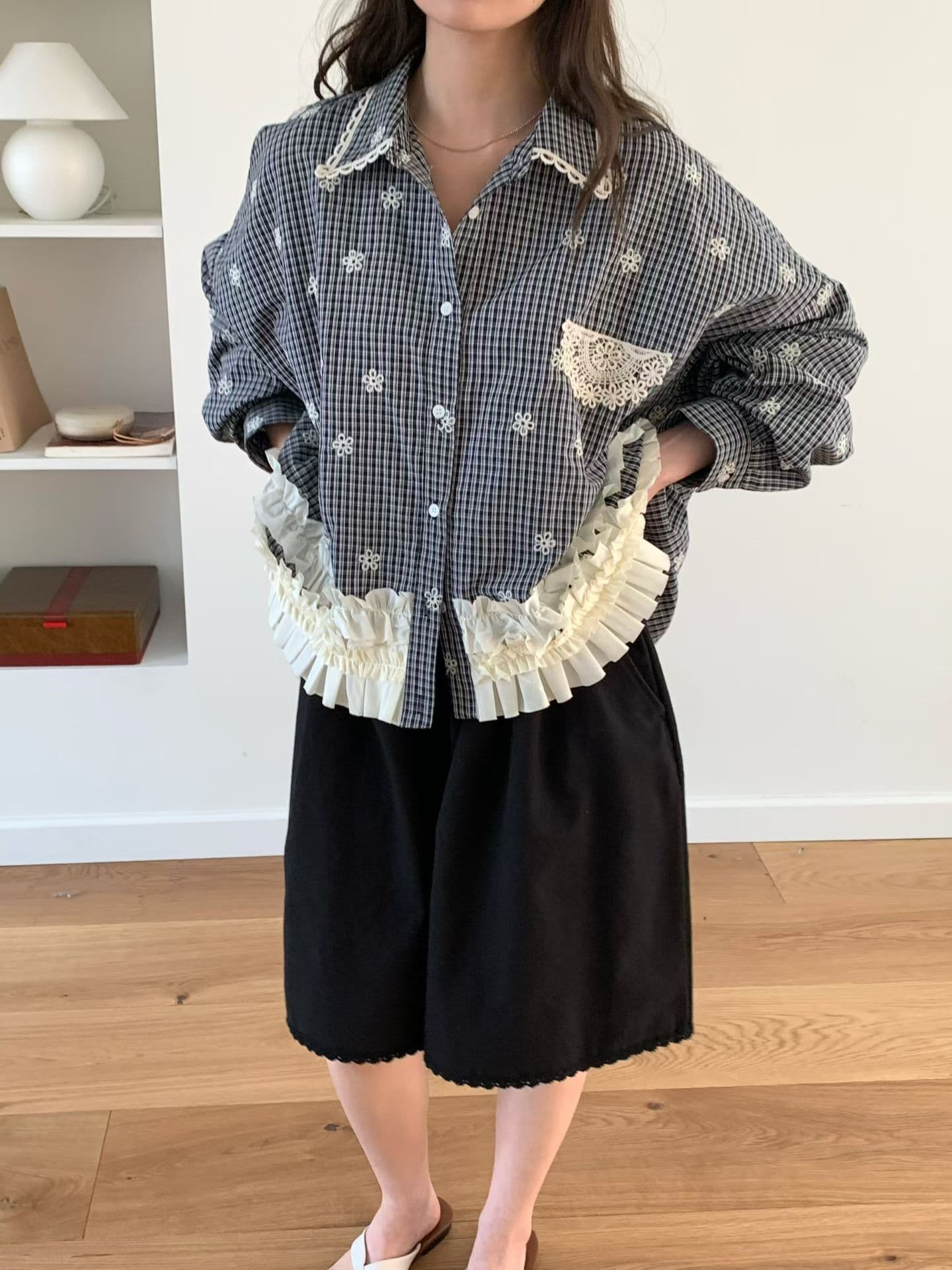 [VENTI] Jeje Frill Lace Jacket 7