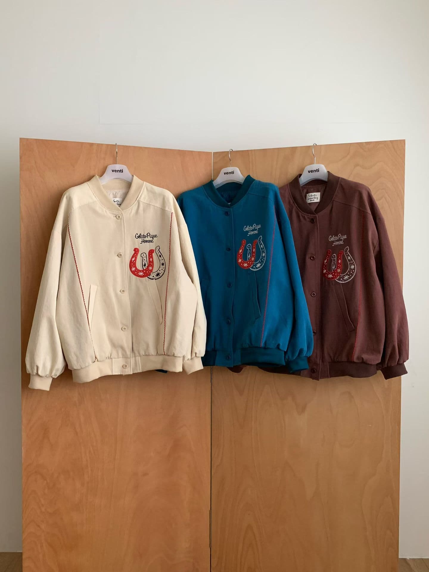 [VENTI] Horseshoe Embroidered Jumper 6