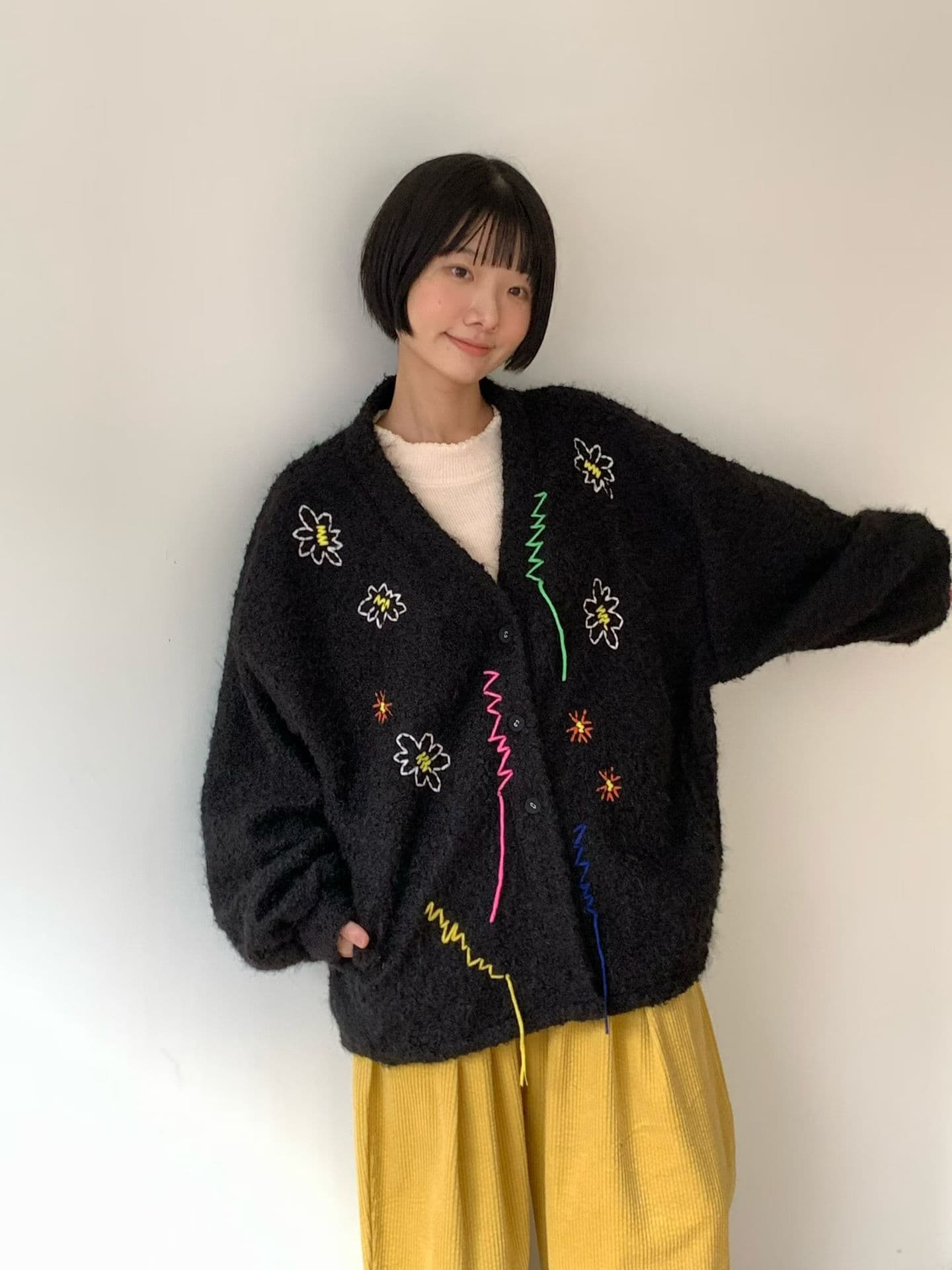 [VENTI] Bebe Eyelet Cardigan 2