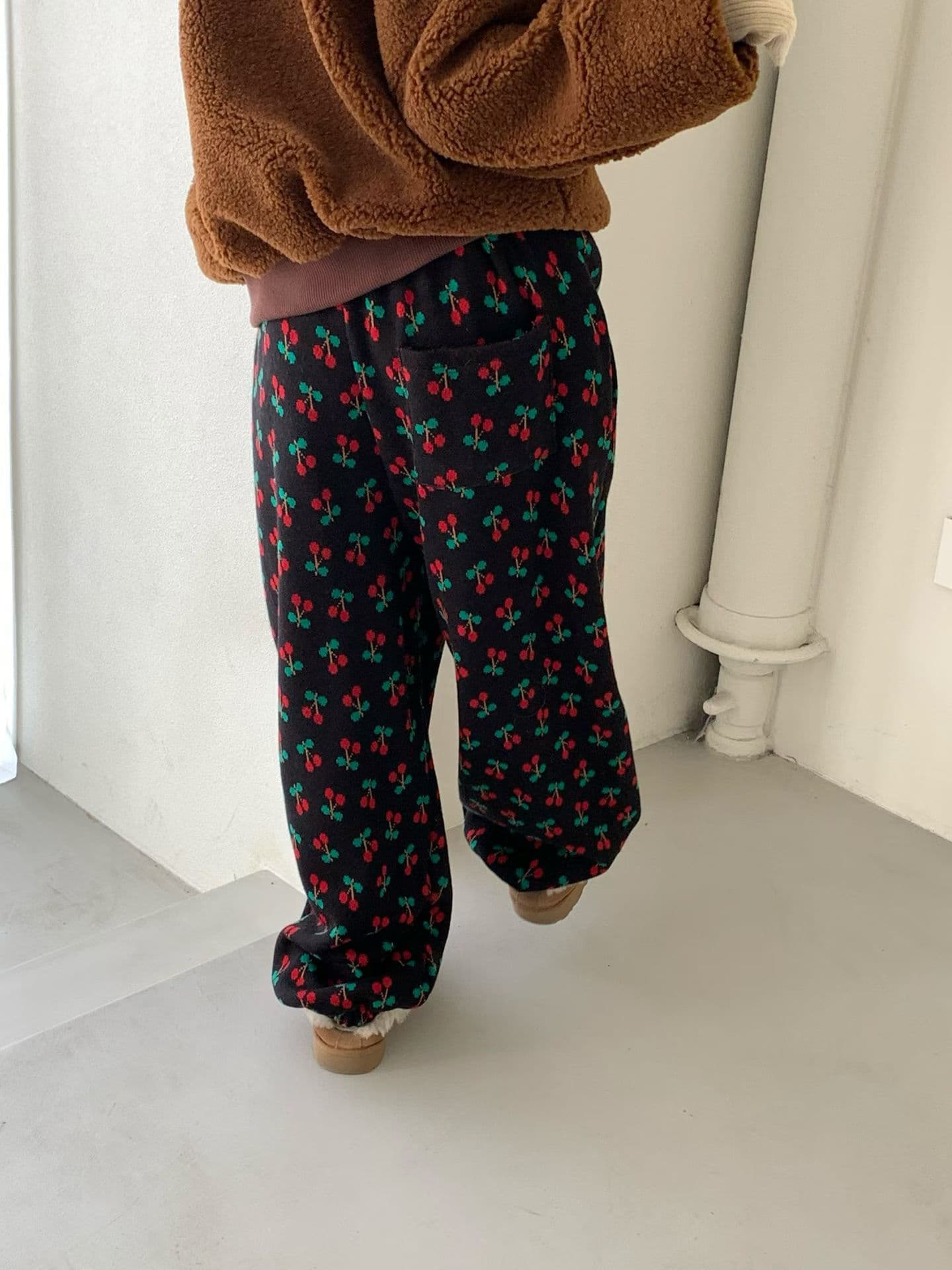 [VENTI] Ob Cherry Pants 7