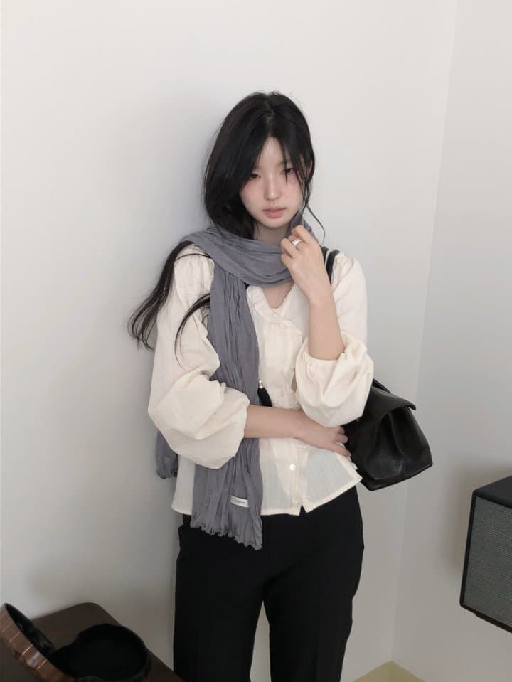 [LE BUTTER] Jane Frill Blouse 3