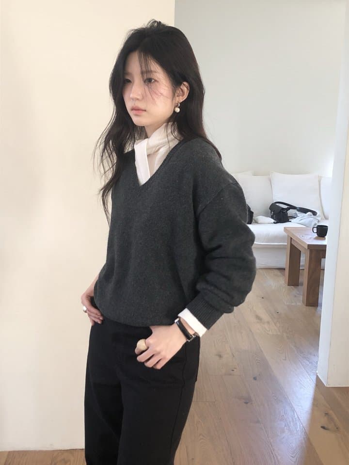 [LE BUTTER] Scarf Blouse 8
