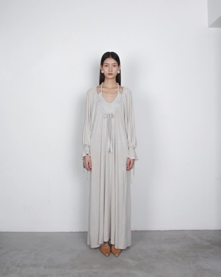 [TEXTURE] Min Open-Back Shirred Dress 2