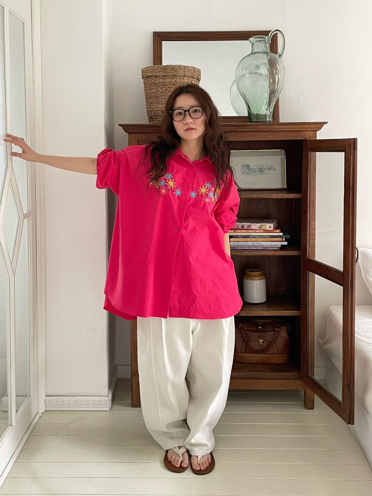 [VENTI] Decalcomania Embroidered Shirt 3