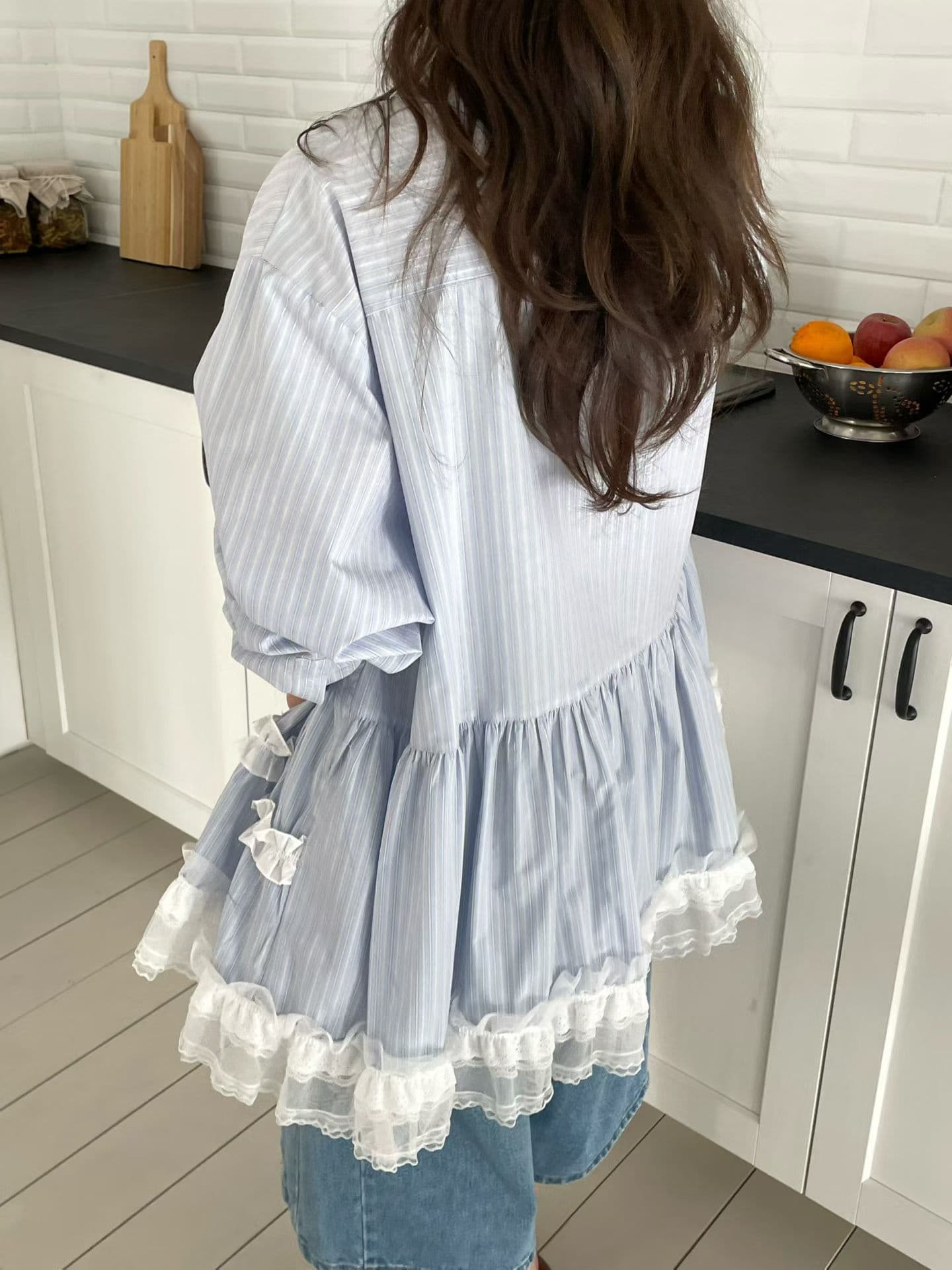[VENTI] Frill Tiered Lace Shirt 5