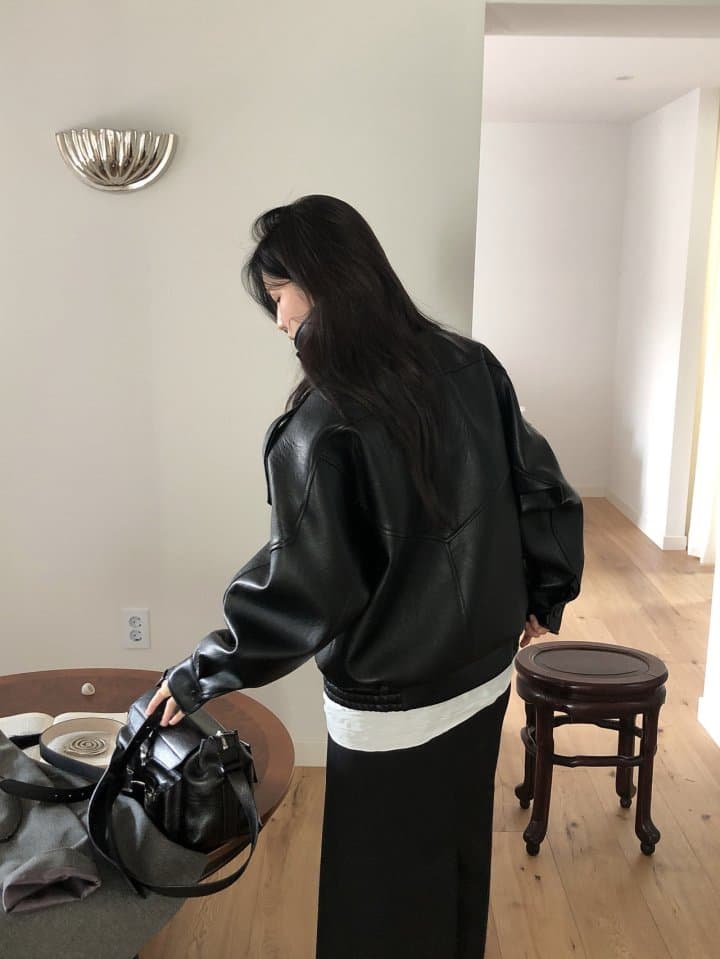 [LE BUTTER] High-Neck Vegan Leather Jumper 5