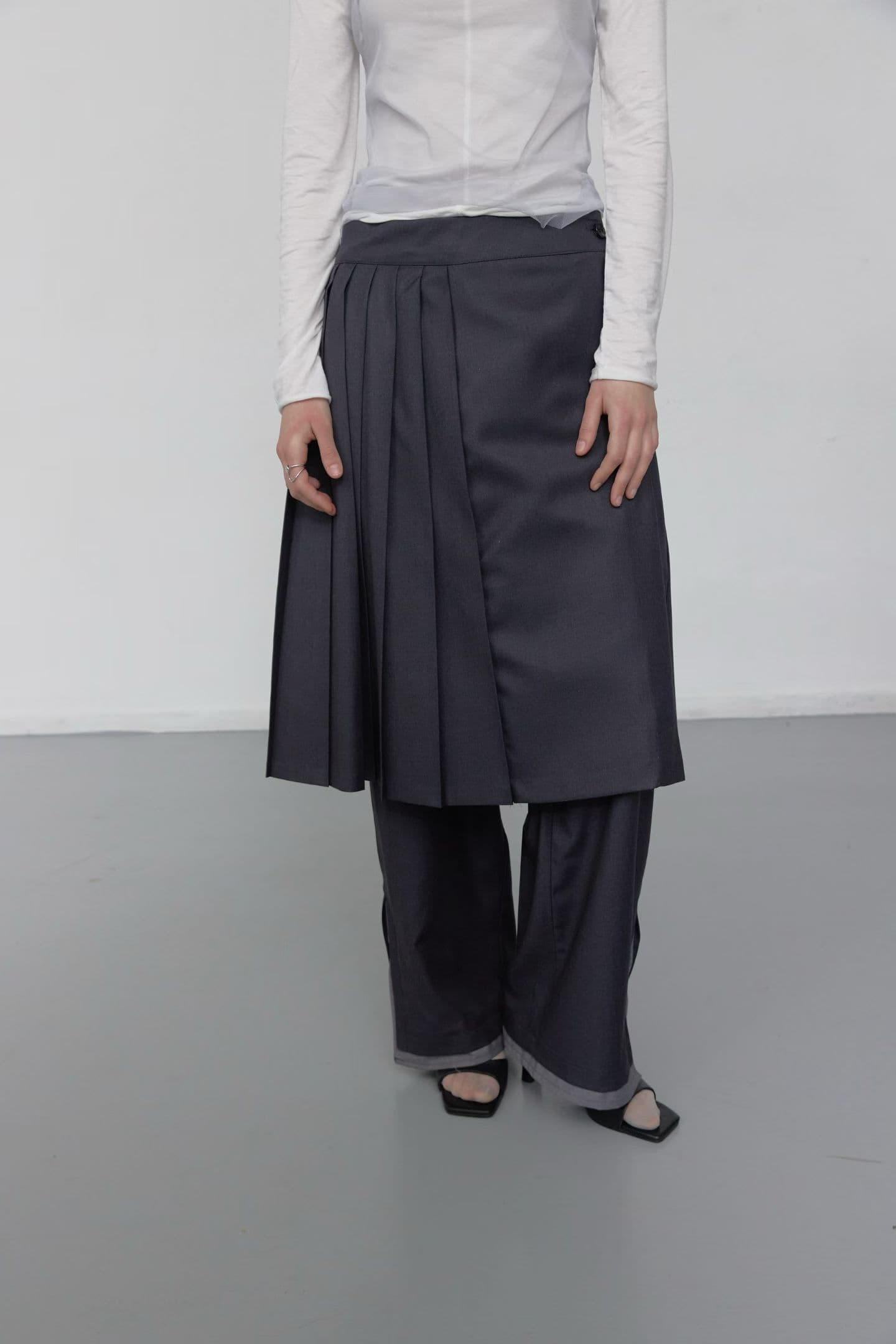 [FOUNDATION] Nine Single Jacket Pleated Skirt Set 9