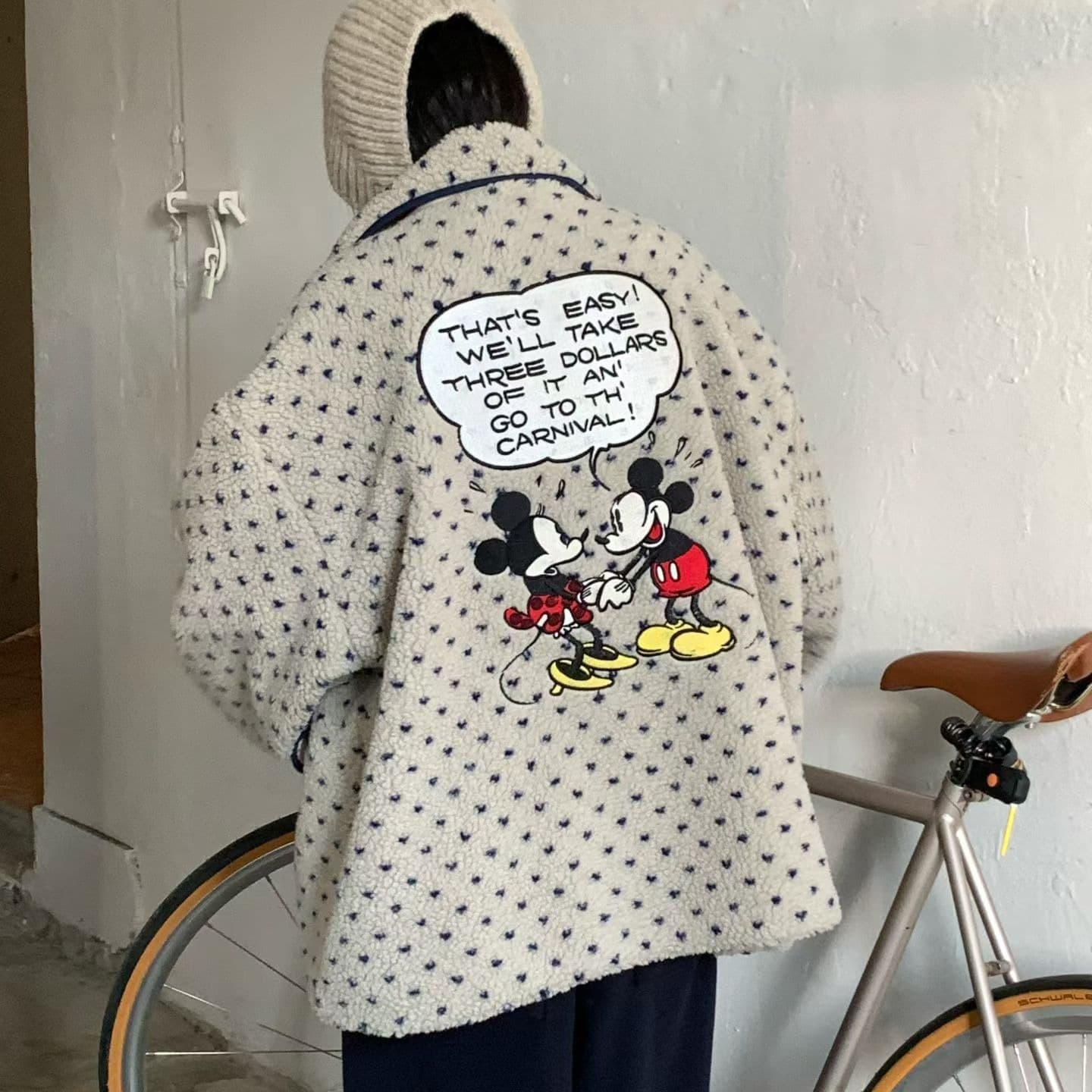 (Official Licensed Disney) [VENTI] Mickey Minnie Dumble Jumper 1