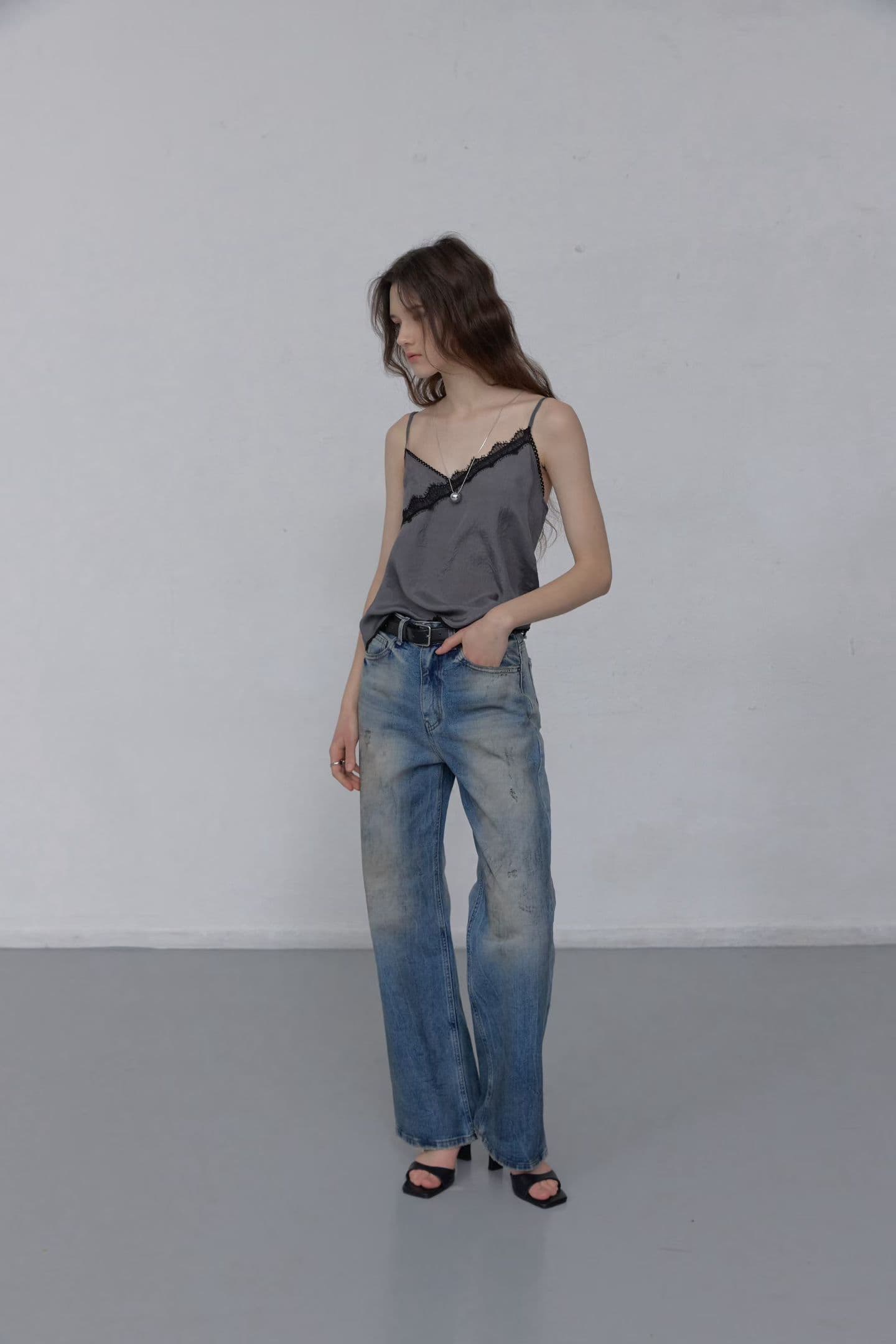 [FOUNDATION] Oil Washed Semi-Straight Denim Pants 4