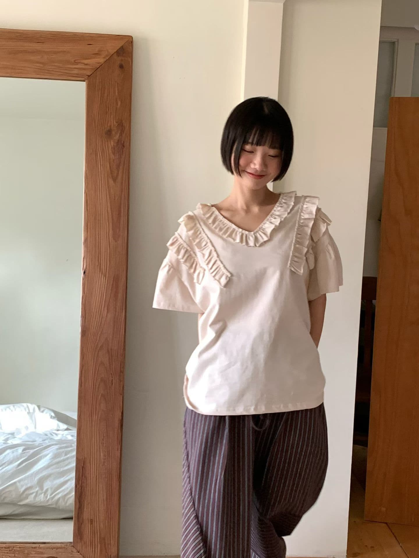 [VENTI] Luna Frill T-Shirt 7