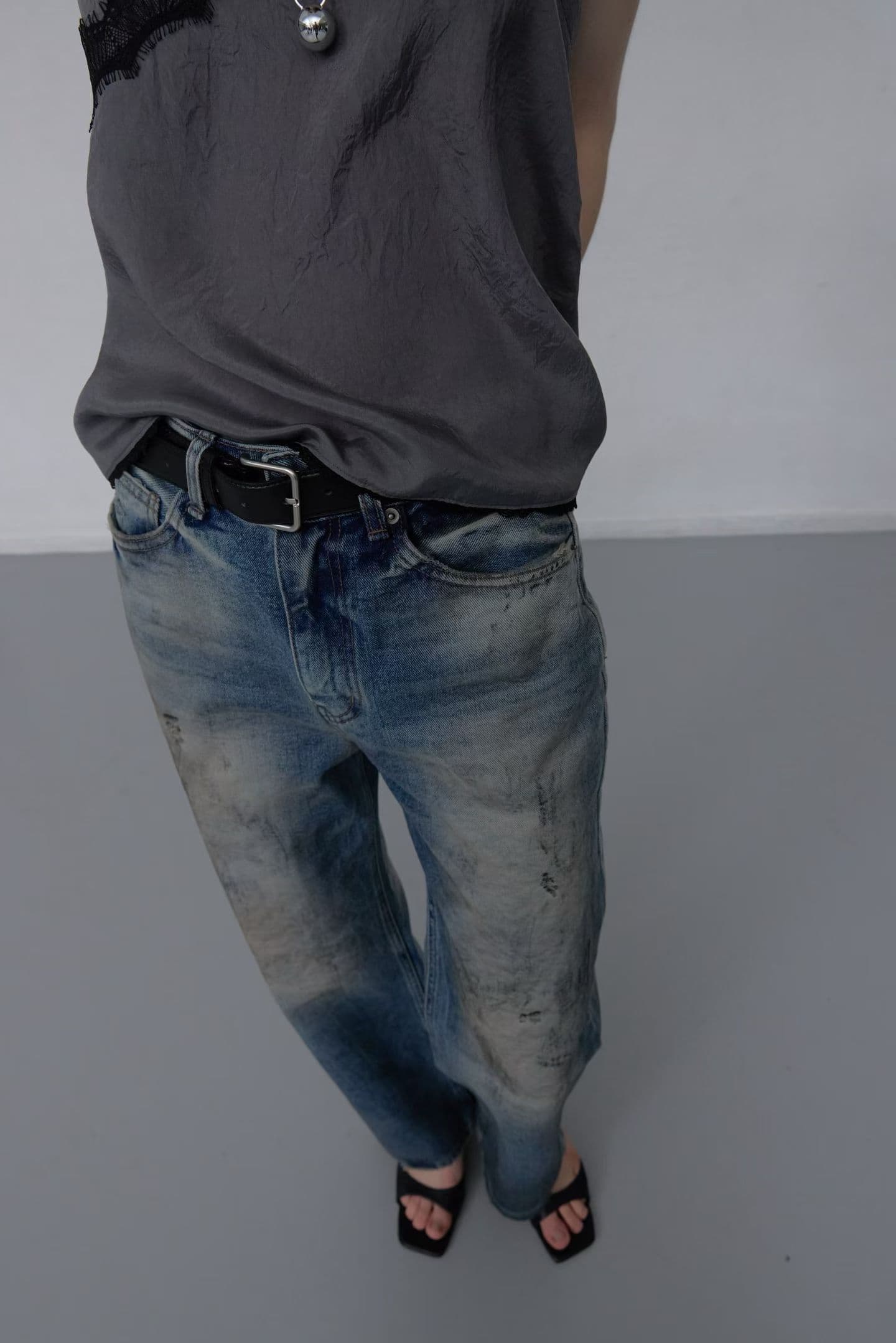 [FOUNDATION] Oil Washed Semi-Straight Denim Pants 8