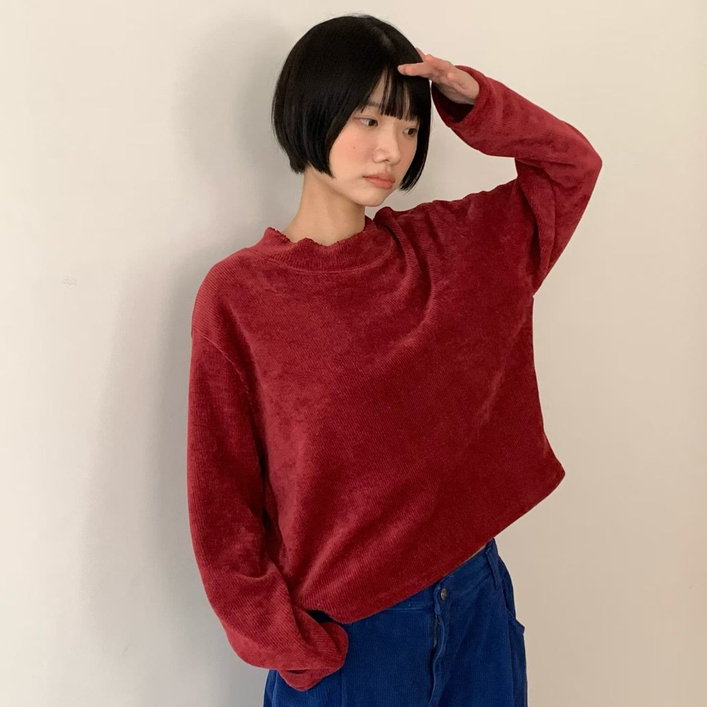 [VENTI] Pongdang Velvet Mock Neck T-Shirt 8