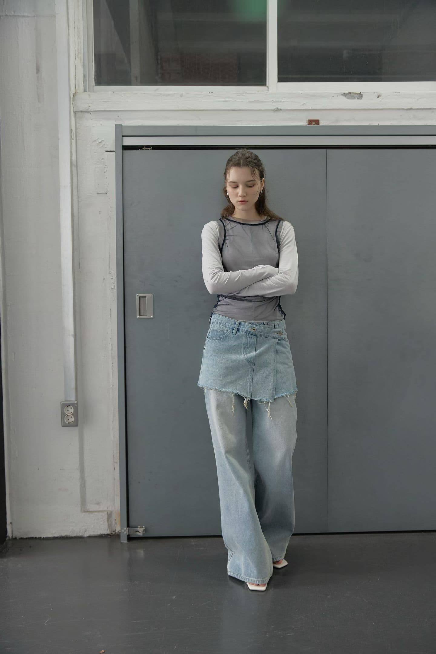 [FOUNDATION] Blooming Mesh Layered T-Shirt 3