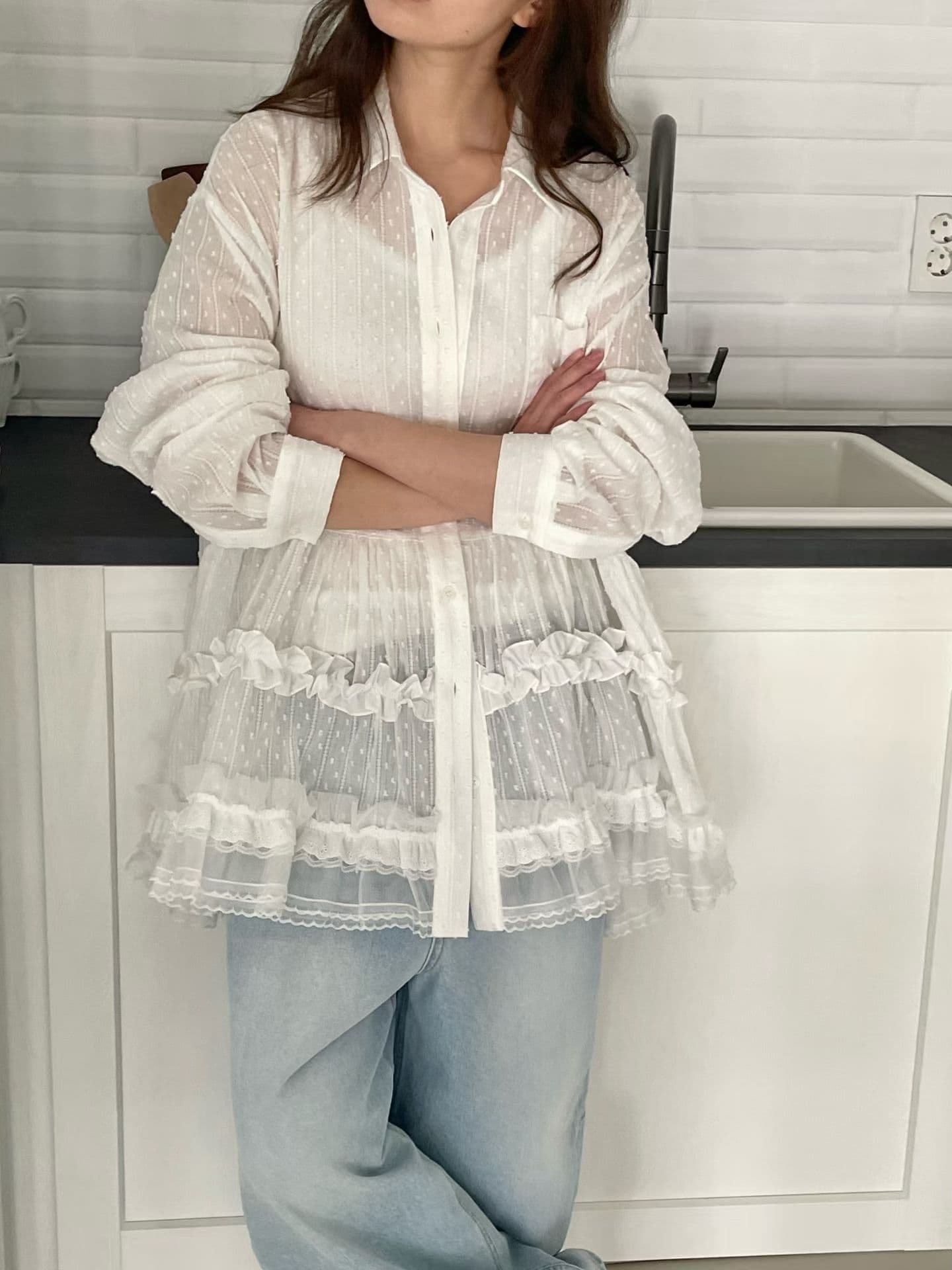 [VENTI] Frill Tiered Lace Shirt 9