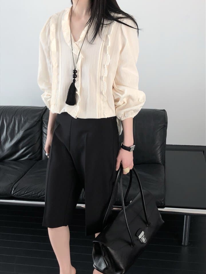 [LE BUTTER] Capri Slacks 6
