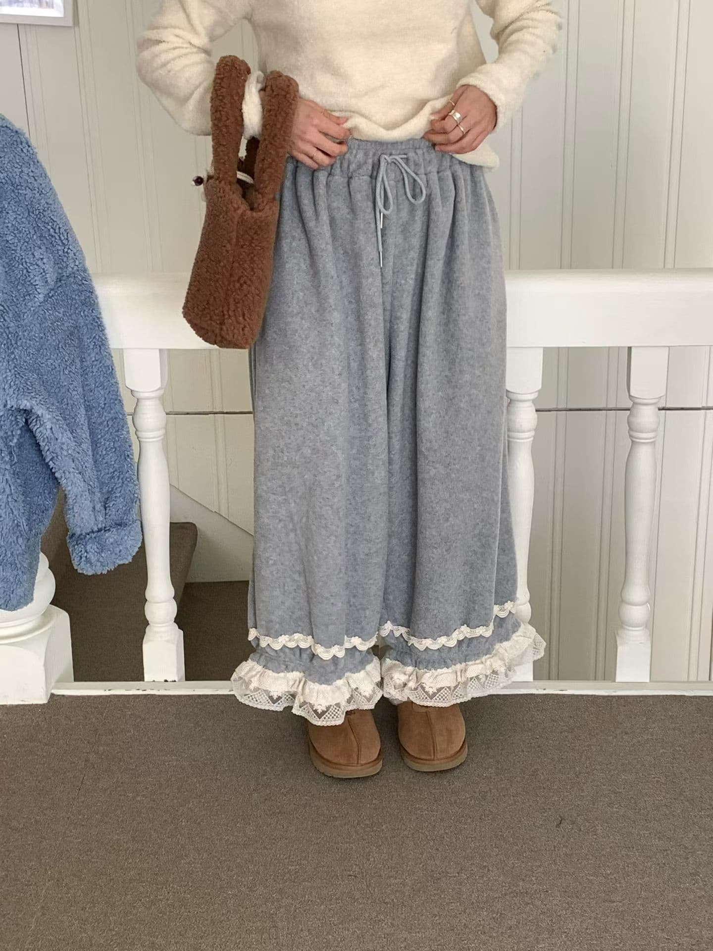 [VENTI] Emily Fleece Lace Jogger Pants 4