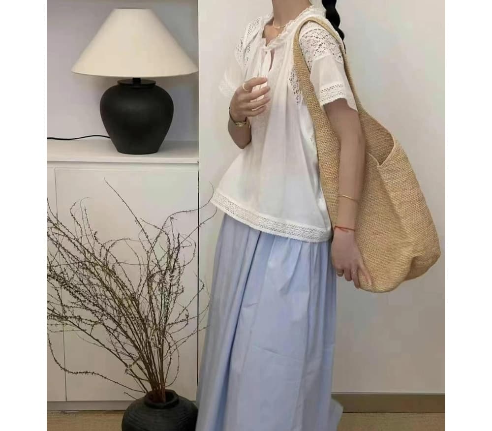[MARIGOLD] Art Cream Embroidery Blouse 3