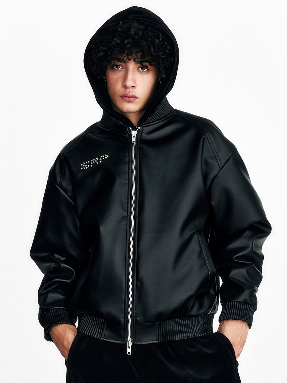 [SSERPE] FLAME STARS STUD BOMBER VEGAN LEATHER JACKET 2