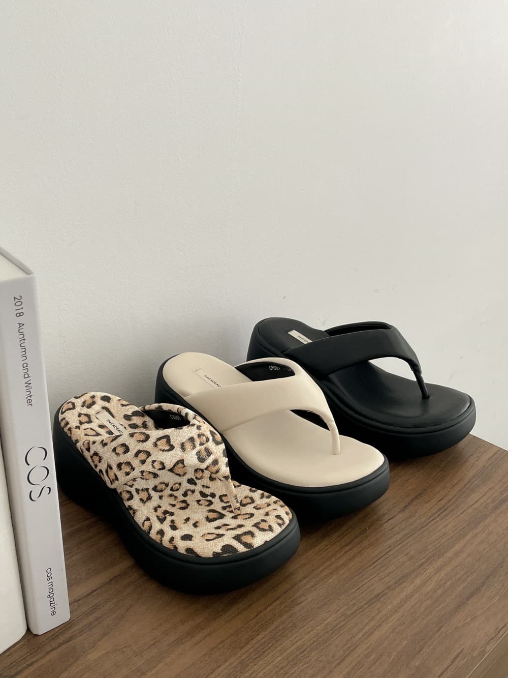 [CADEAU] CA9063 Platform Slippers 8
