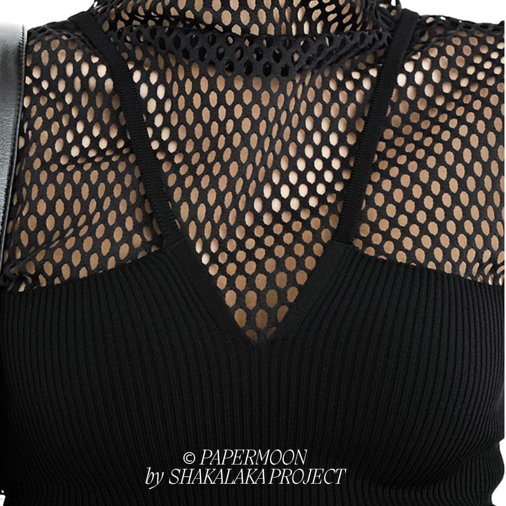 V-Line Strap Ribbed Knit Tank Top Black 2