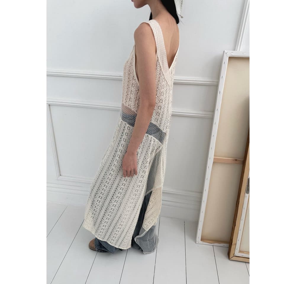 [FOUNDATION] Barrier Lace Layer Sleeveless Dress 3