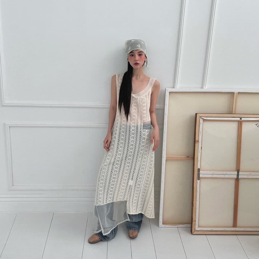 [FOUNDATION] Barrier Lace Layer Sleeveless Dress 1