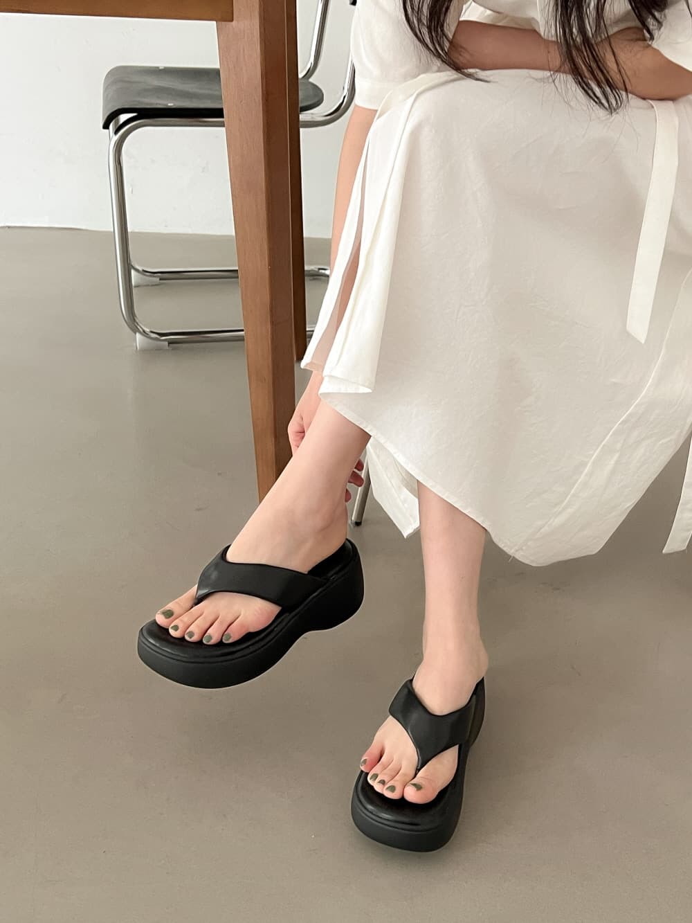 [CADEAU] CA9063 Platform Slippers 3