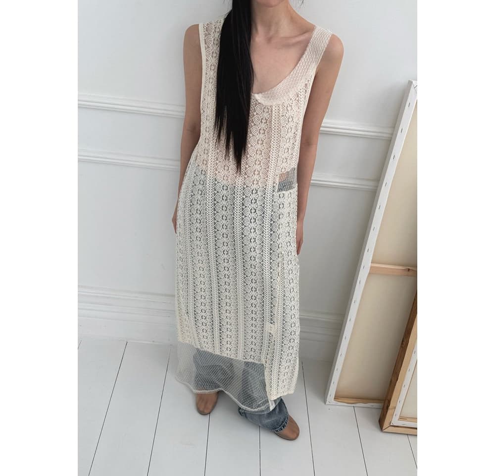 [FOUNDATION] Barrier Lace Layer Sleeveless Dress 4