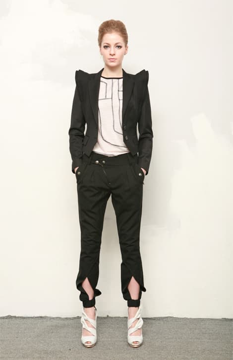 [FREAKS] Front Ankle Slit Wool Blend Skinny Slacks 2